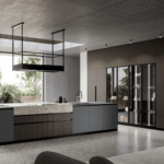 Cucina con pensili chiusi
